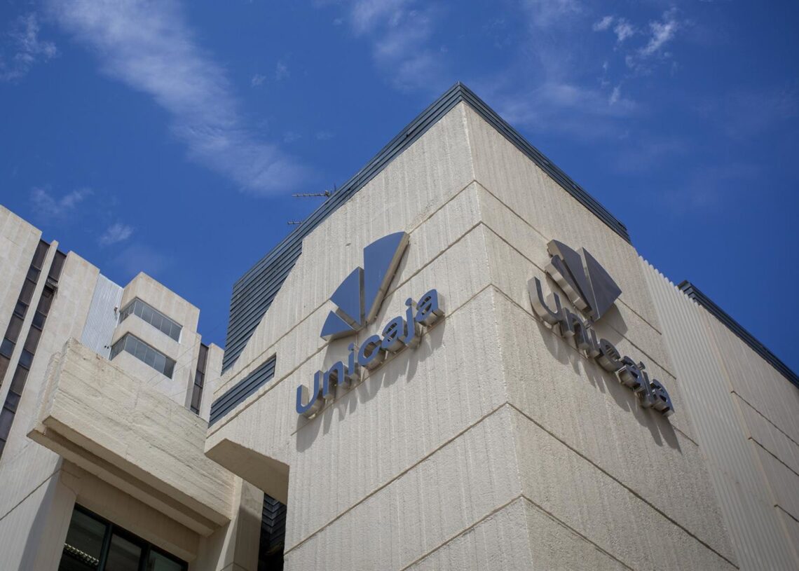 Archivo - Economía.- Unicaja recibe la certificación de Aenor de Buen Gobierno Corporativo con la máxima calificaciónUNICAJA - Archivo