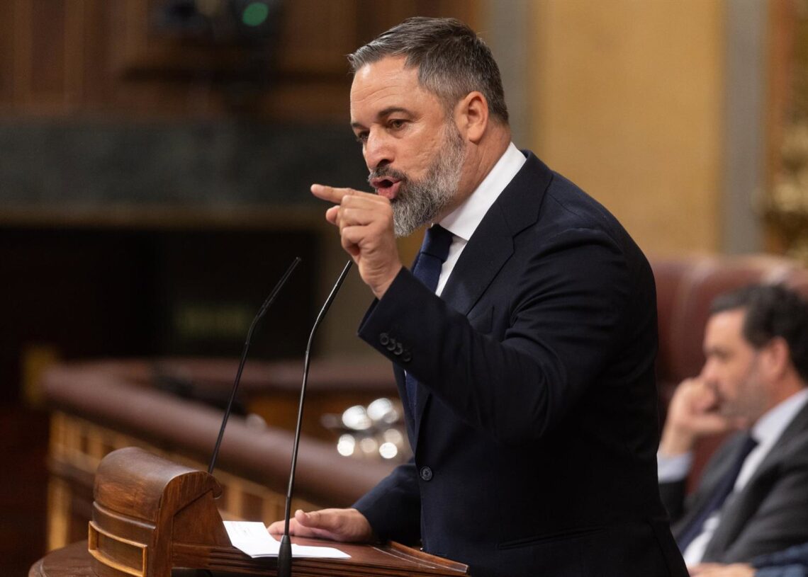 El presidente de VOX, Santiago Abascal, interviene durante un pleno extraordinario, en el Congreso de los Diputados, a 9 de julio de 2025, en Madrid (España).Eduardo Parra - Europa Press