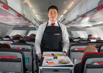 Silversea optimiza sus viajes a las Islas Galápagos con vuelos chárter directos y nuevos servicios personalizadosSILVERSEA