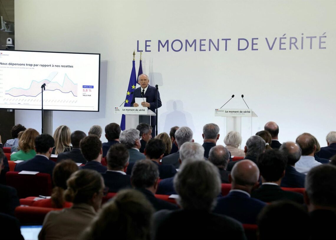15 July 2025, France, Paris: French Prime Minister Francois Bayrou presents the main guidelines of the French budget for 2026. Photo: Thomas Samson/AFP/dpaThomas Samson/AFP/dpa