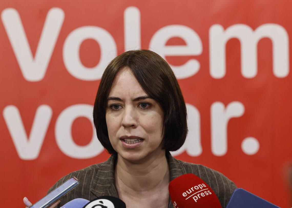 La secretaria general del PSPV-PSOE, Diana Morant, atiende a los medios en la sede del PSPV-PSOE, a 18 de junio de 2025, en Valencia, Comunidad Valenciana (España). Rober Solsona - Europa Press