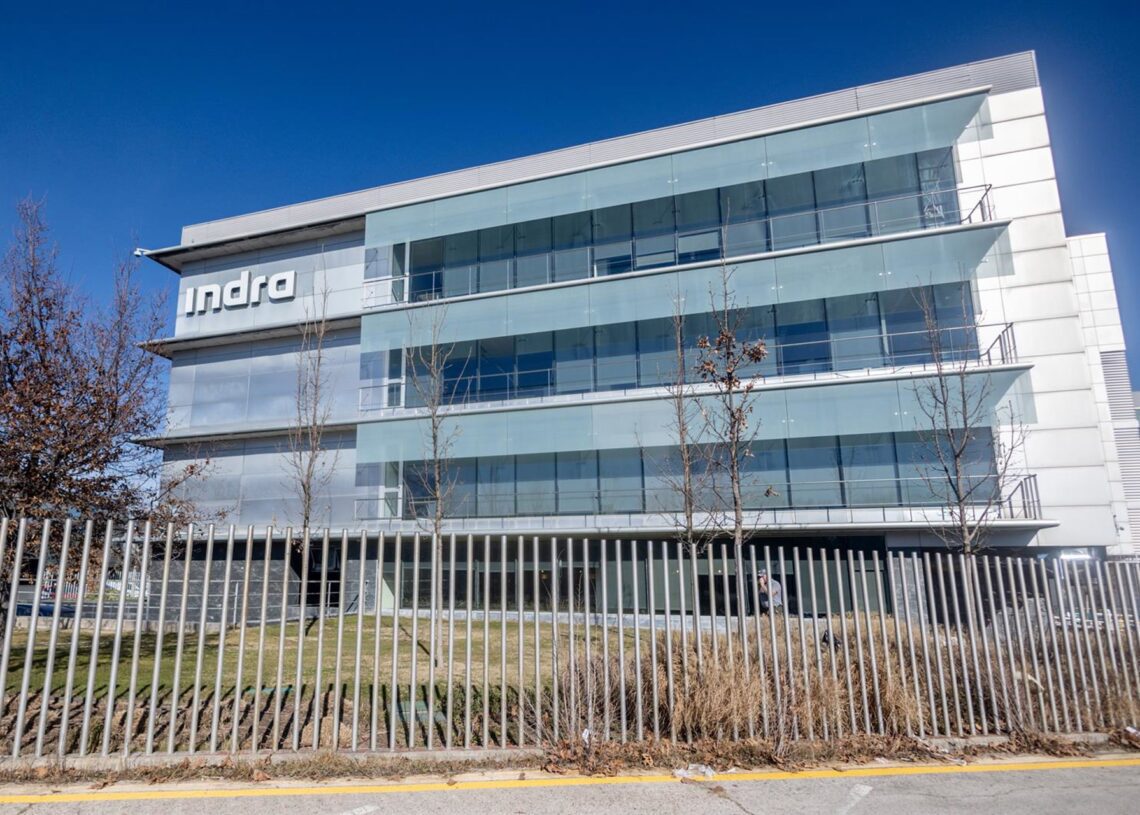 Archivo - Fachada de la sede de Indra, a 5 de febrero de 2025, en Madrid (España).Ricardo Rubio - Europa Press - Archivo