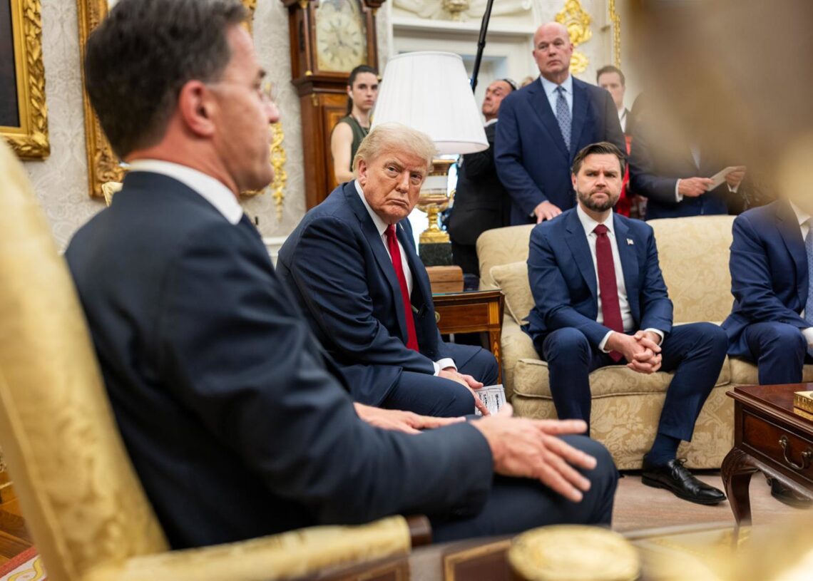 Donald Trump y Mark Rutte Europa Press/Contacto/White House