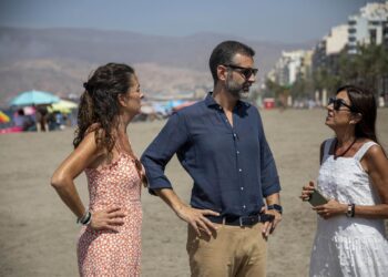 El consejero de Agricultura, Pesca, Agua y Desarrollo Rural de la Junta de Andalucía, Ramón Fernández-Pacheco, durante su visita a Almería.MARIAN LEON - EUROPA PRESS