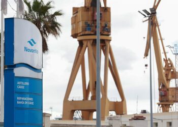 Archivo - Astilleros de Navantia en la ciudad de CádizROCÍO RUZ/EUROPA PRESS - Archivo