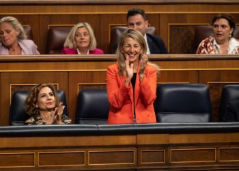 La vicepresidenta segunda y ministra de Trabajo y Economía Social, Yolanda Díaz, durante una sesión plenaria extraordinaria, en el Congreso de los Diputados, a 22 de julio de 2025, en Madrid (España).Ananda Manjón - Europa Press