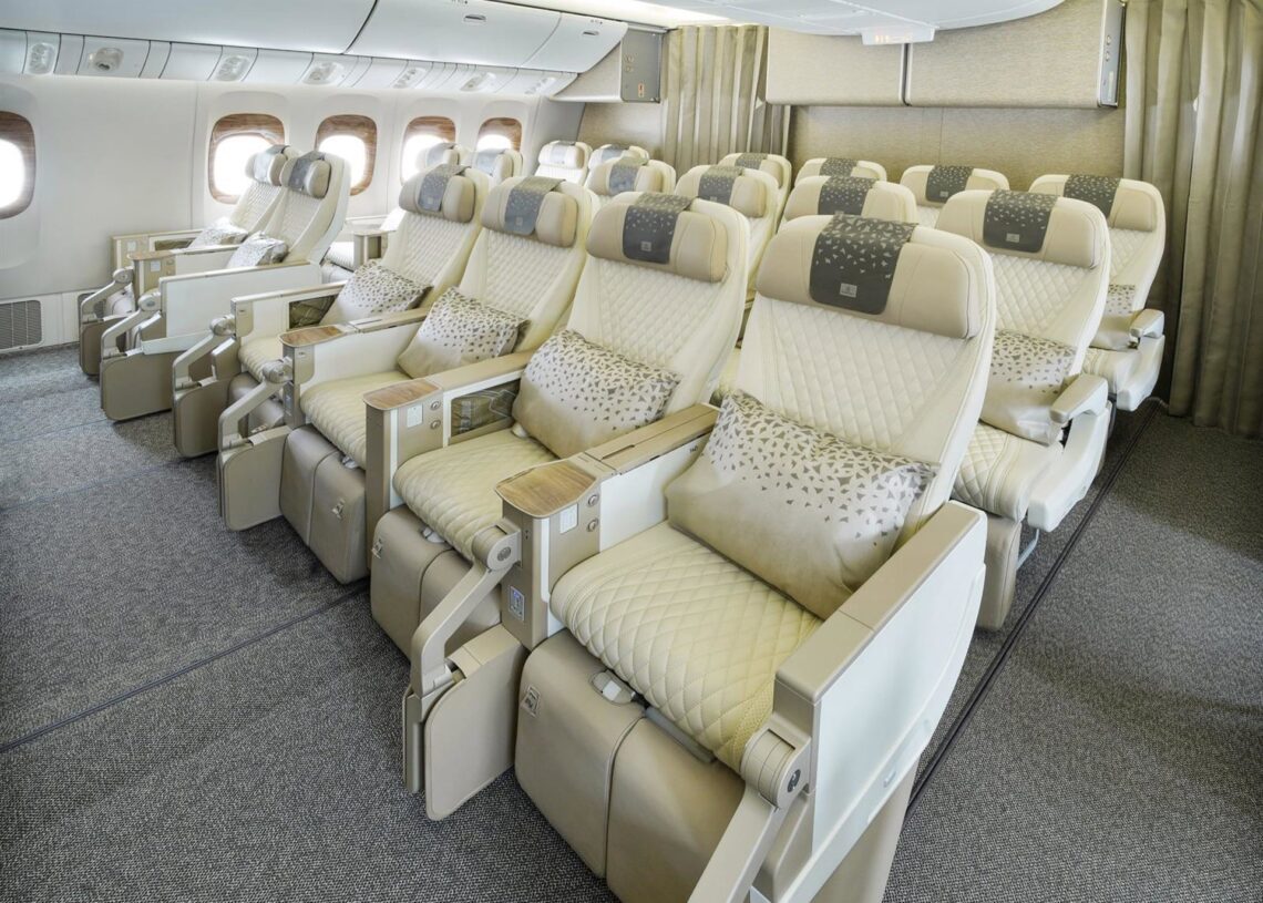 Emirates volará a Madrid con el avión Boeing 777 renovado a partir del 16 del septiembre.EMIRATES