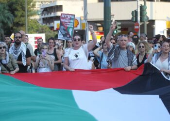 Archivo - Marcha propalestina en Atenas.Europa Press/Contacto/Aristidis Vafeiadakis