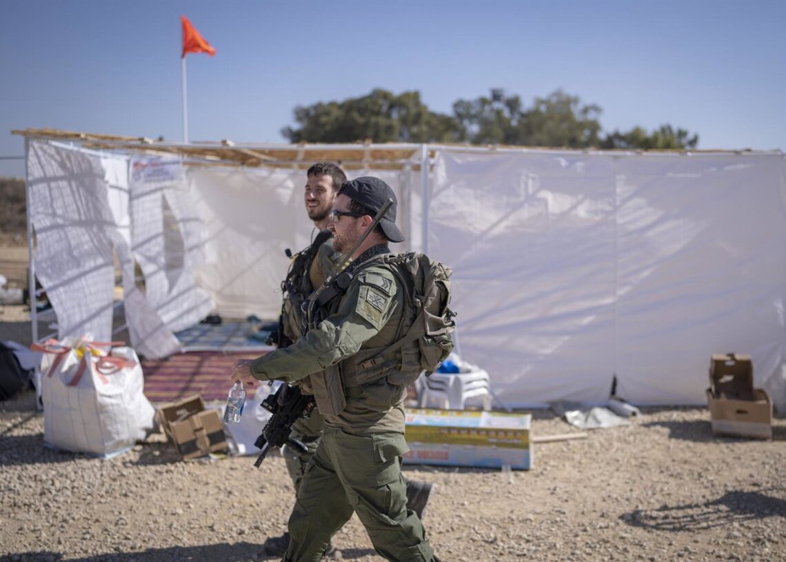 Archivo - Militares israelíes cerca de la frontera con la Franja de GazaIlia Yefimovich/dpa - Archivo