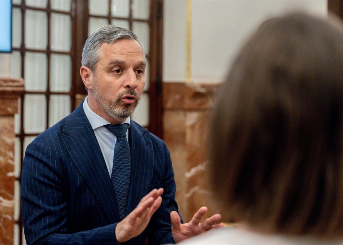 Archivo - El diputado del PP Juan Bravo, durante una sesión de control al Gobierno, en el Congreso de los Diputados, a 9 de abril de 2025, en Madrid (España). (Foto de archivo).Ricardo Rubio - Europa Press - Archivo