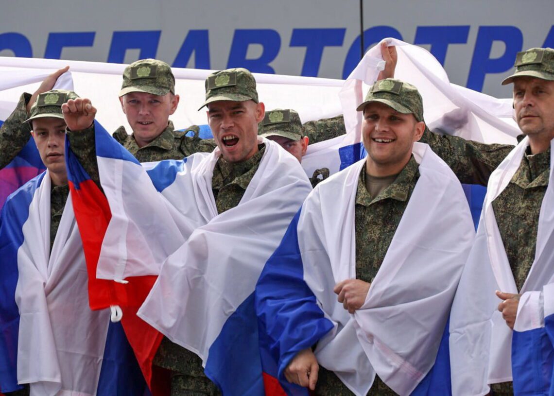 Soldados rusos liberados por Ucrania como parte de un intercambio de prisioneros de guerra.Europa Press/Contacto/Tass