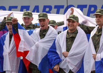 Soldados rusos liberados por Ucrania como parte de un intercambio de prisioneros de guerra.Europa Press/Contacto/Tass