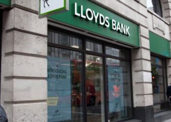 Archivo - Oficina de Lloyds Banking Group.Lloyds Banking Group - Archivo