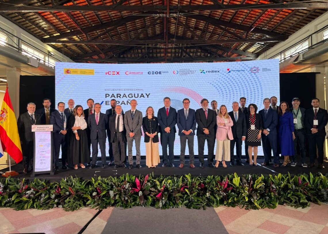 Participantes del Encuentro Empresarial EsPAÑA-pARAGUAY.CEOE