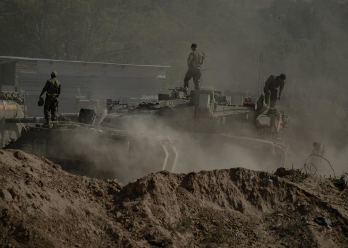 Archivo - Soldados del Ejército de Israel preparan tanques para operaciones militares en la Franja de GazaEuropa Press/Contacto/Gaby Schuetze - Archivo