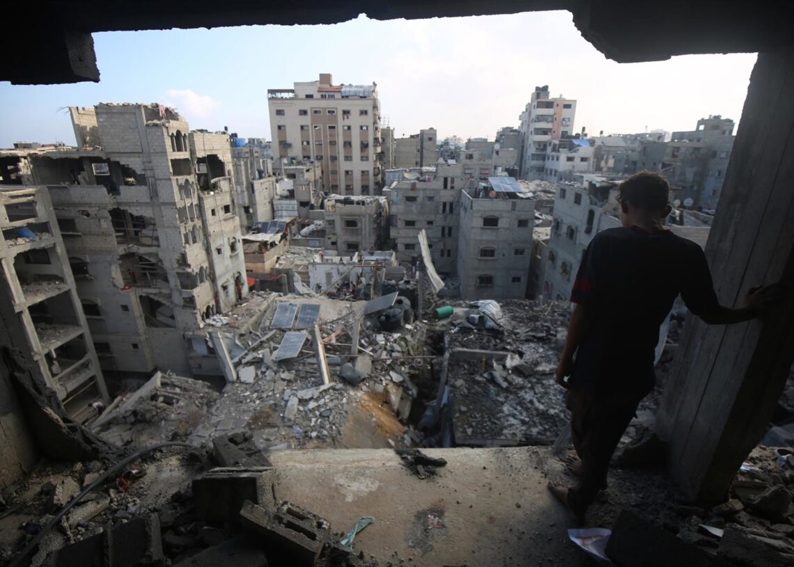 Ataques israelíes contra edificios residenciales en la ciudad de GazaEuropa Press/Contacto/Omar Ashtawy