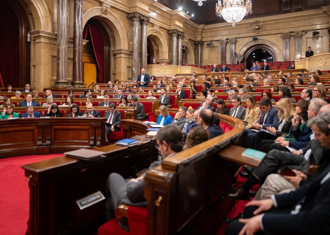 Archivo - El hemiciclo del Parlament de CatalunyaLorena Sopêna - Europa Press - Archivo