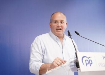 El secretario general del Partido Popular, Miguel Tellado, interviene, durante la Junta Directiva Provincial del PP de Alicante, a 25 de julio de 2025, en Alicante, Comunidad Valenciana (España).Roberto Plaza - Europa Press