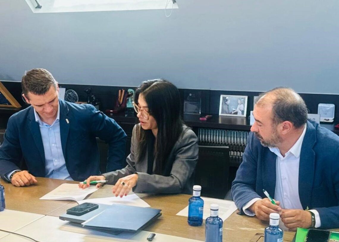 El sindicato de Policía Nacional Jupol y la asociación profesional de la Guardia Civil Jucil han firmado este viernes un convenio con la fundación BEAI, de la empresa de inteligencia artificial AiKit.FUNDACIÓN BEAI