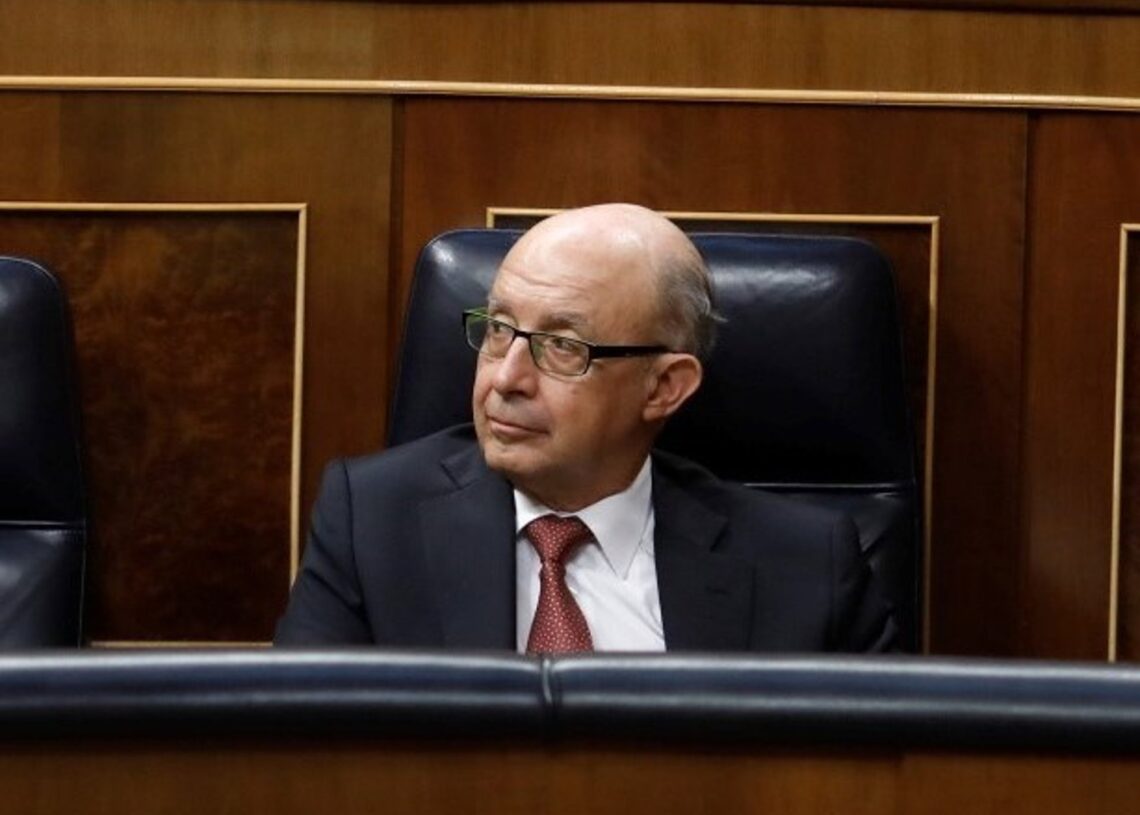 Archivo - Cristóbal Montoro, diputado del PP y ex ministro de Hacienda.EUROPA PRESS - Archivo