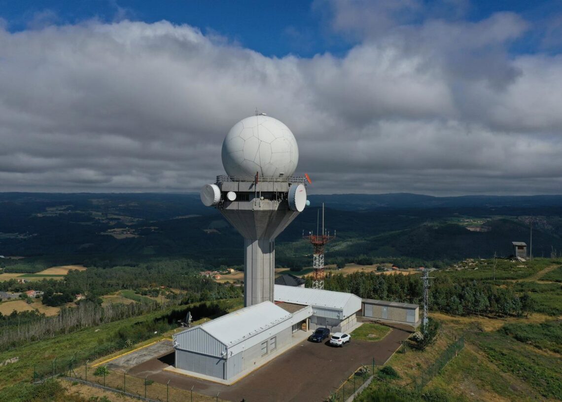Archivo - Radar de la estación de Espiñeiras (A Coruña).ENAIRE - Archivo