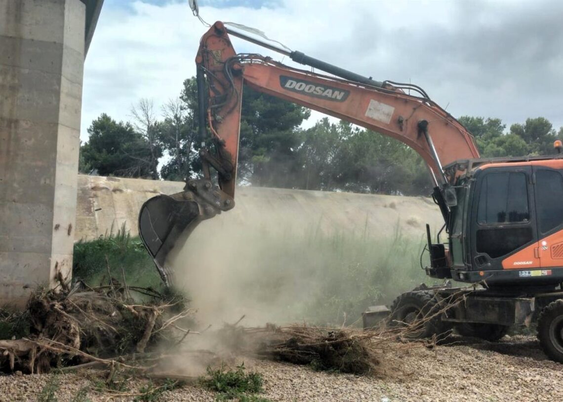Trabajos en el Nuevo Cauce València.CHJ