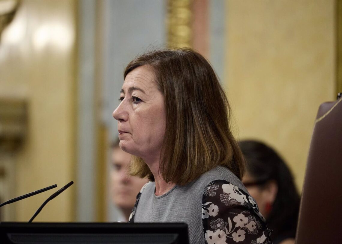 Archivo - La presidenta del Congreso, Francina Armengol, interviene durante una sesión de control al Gobierno, en el Congreso de los Diputados, a 18 de junio de 2025Jesús Hellín - Europa Press - Archivo