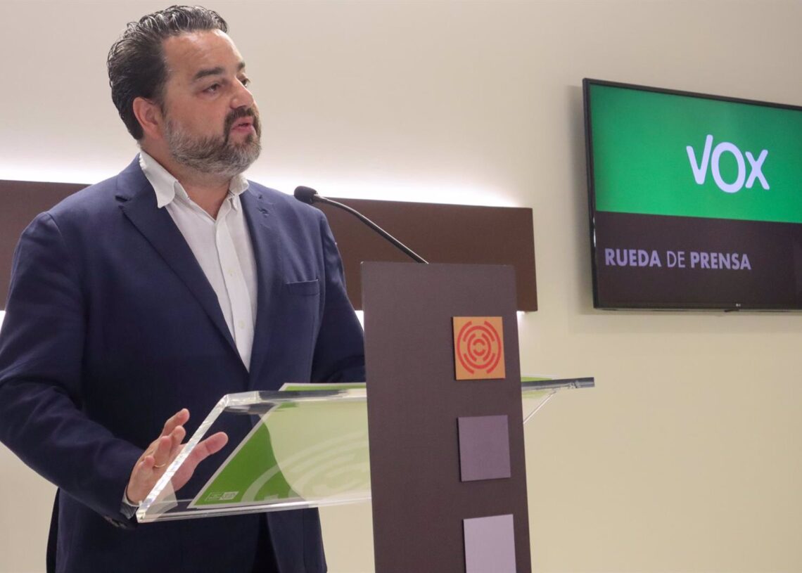 El diputado de Vox en las Cortes de Aragón, David Arranz.VOX.