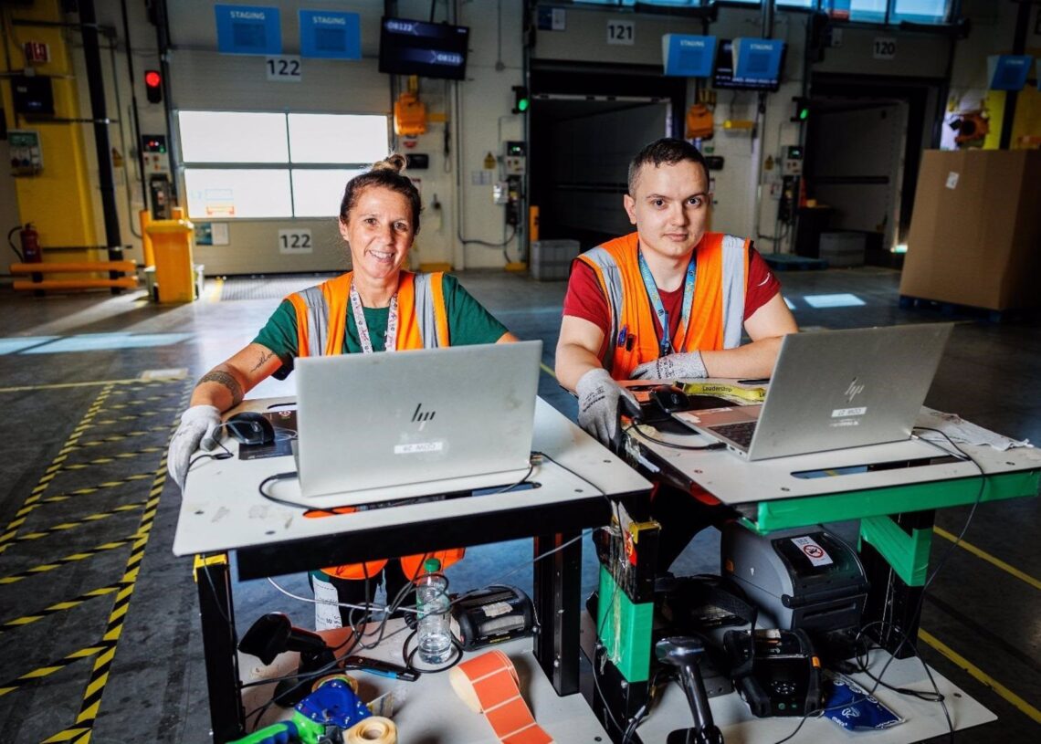 Amazon invertirá más de 25 millones en 2026 para formación de sus personas empleadas.AMAZON
