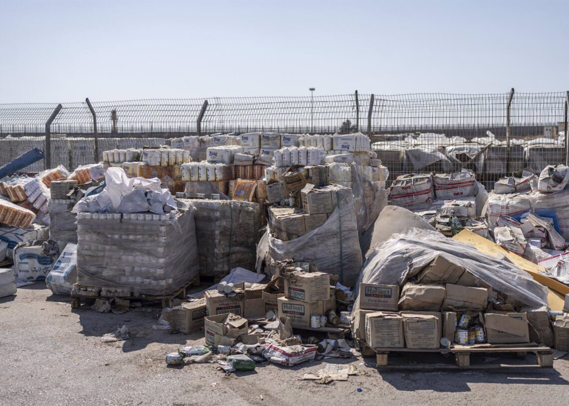 Ayuda humanitaria en el cruce de Kerem Shalom, en la frontera con la Franja de GazaIlia Yefimovich/dpa