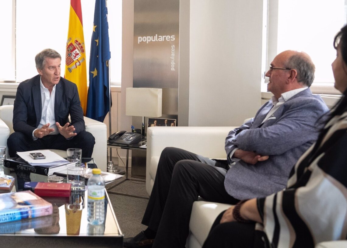 Feijóo traslada a las víctimas de la dana que "no hubiera habido ineficiencia" con el PP al frente del GobiernoPARTIDO POPULAR