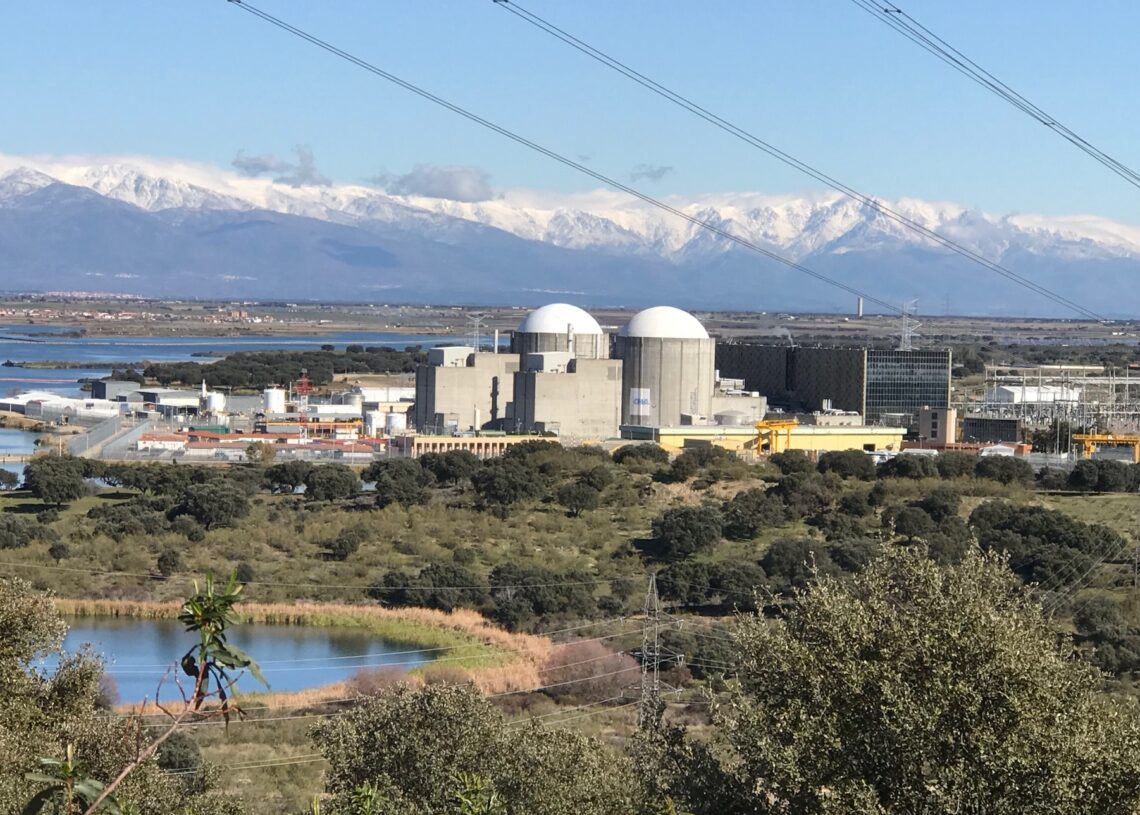 Iberdrola ha pedido retrasar el cierre de la Central Almaraz. Consejo de Seguridad Nuclear.