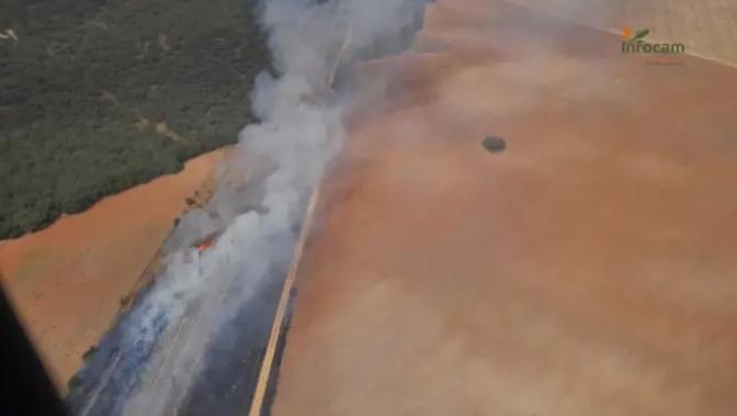 Incendio en Yebes (Guadalajara) que ha obligado a cortar la circulación del AVE | INFOCAM