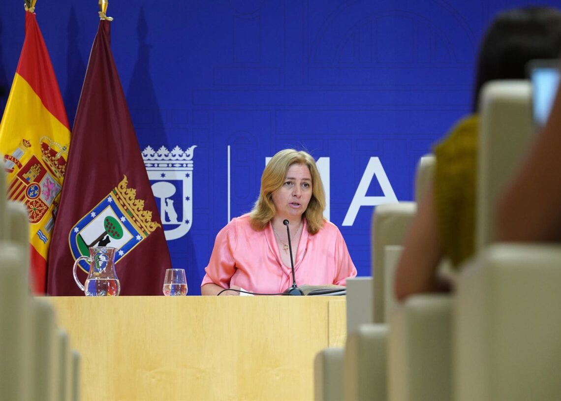 Archivo - La vicealcaldesa de Madrid y portavoz municipal, Inma Sanz, en rueda de prensa.AYUNTAMIENTO DE MADRID - Archivo