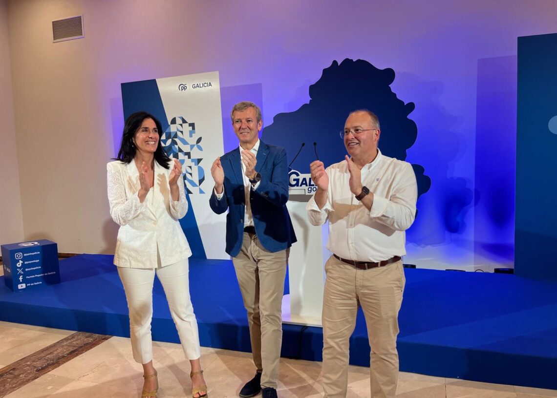 La secretaria xeral del PPdeG, Paula Prado; el presidente de la Xunta, Alfonso Rueda; y el secretario general del PP, Miguel Tellado, este viernes en la junta directiva del PP gallegoEUROPA PRESS