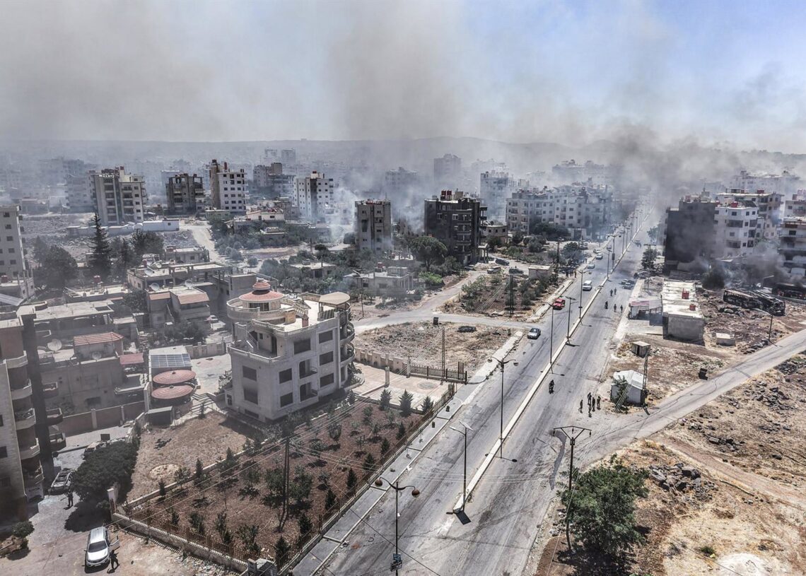 Vista aérea de Sueida, en el sur de Siria, durante la violencia sectaria y los bombardeos israelíesMoawia Atrash/dpa
