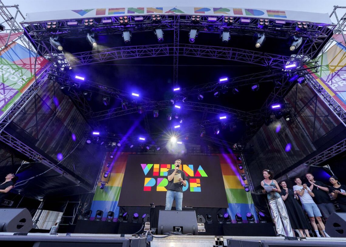 Archivo - El alcalde de Budapest, Gergely Karacsony, participa en el Orgullo de Viene (archivo).Europa Press/Contacto/Andreas Stroh - Archivo