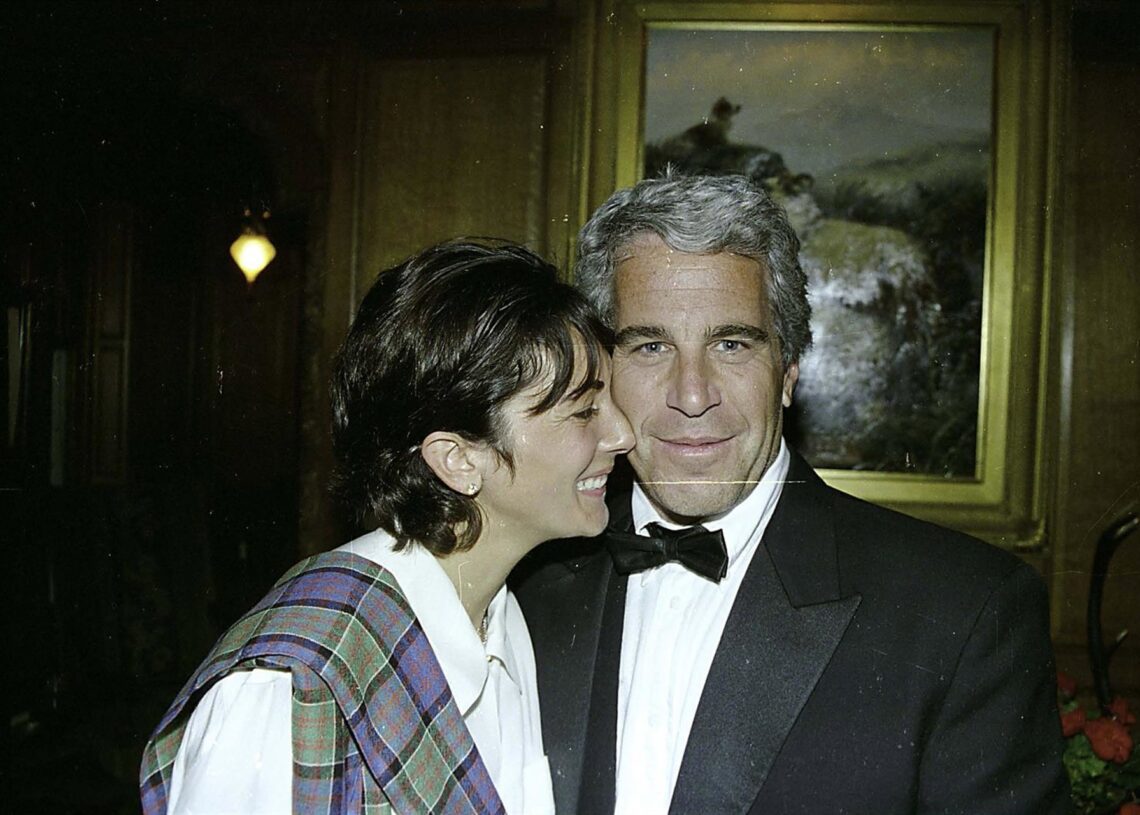 Archivo - Ghislaine Maxwel y Jeffrey Epstein (imagen de archivo).US ATTORNEY OFFICE / ZUMA PRESS / CONTACTOPHOTO