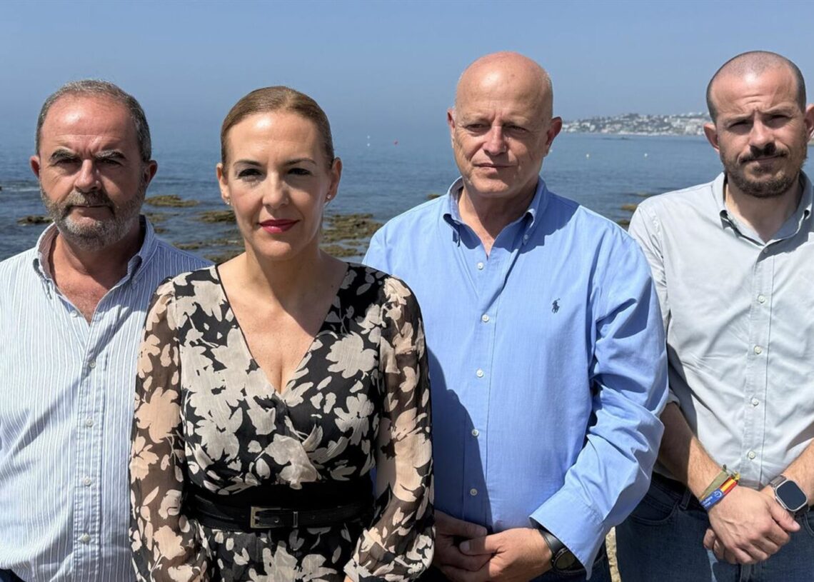 La diputada nacional de Vox por Málaga, Patricia Rueda, presenta una iniciativa sobre playas en Mijas.VOX MÁLAGA