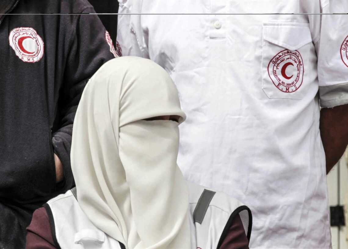 Archivo - Trabajadores médicos de la Media Luna Roja Palestina en Nablus, en la Franja de Gaza (archivo)Europa Press/Contacto/Nasser Ishtayeh - Archivo