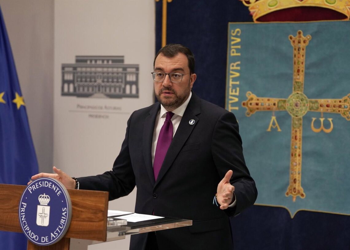 El presidente del Principado, Adrián Barbón, en rueda de prensa.PRINCIPADO