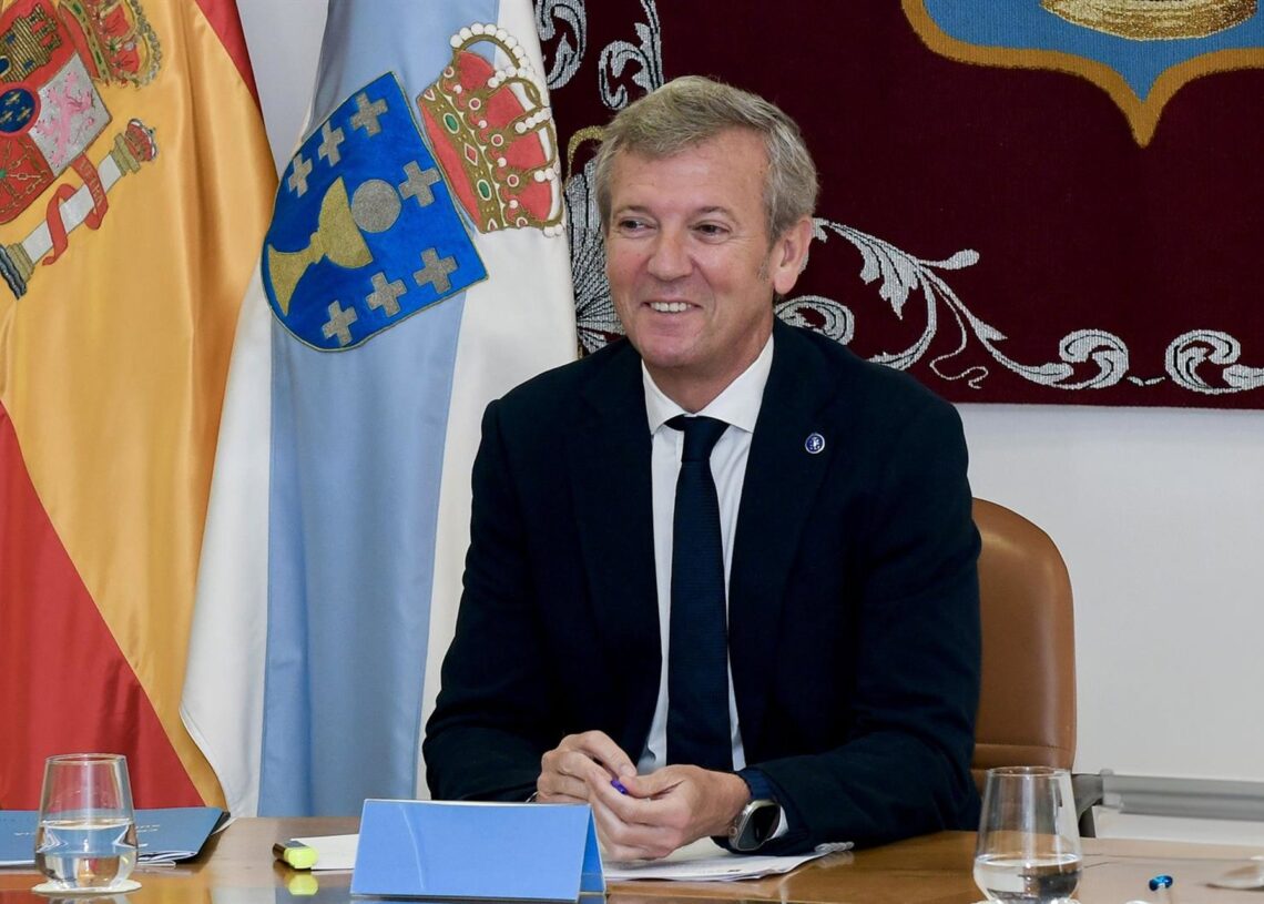 El titular del Gobierno gallego, Alfonso Rueda, preside la reunión semanal del Consello de la Xunta.XUNTA