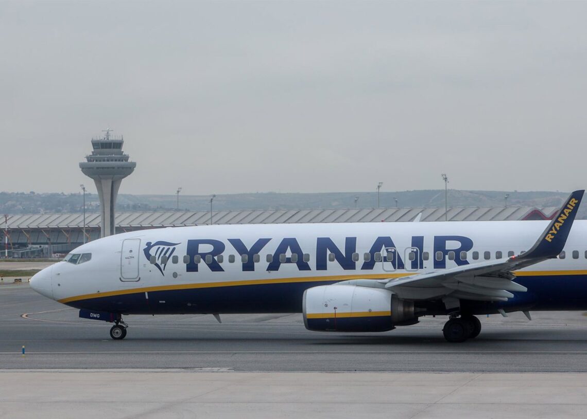 Archivo - Un avión de la aerolínea Ryanair.Ricardo Rubio - Europa Press - Archivo