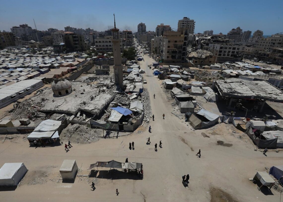 Vista aéra de ciudad de Gaza tras bombardeos israelíes en el marco de la ofensiva contra la FranjaEuropa Press/Contacto/Omar Ashtawy