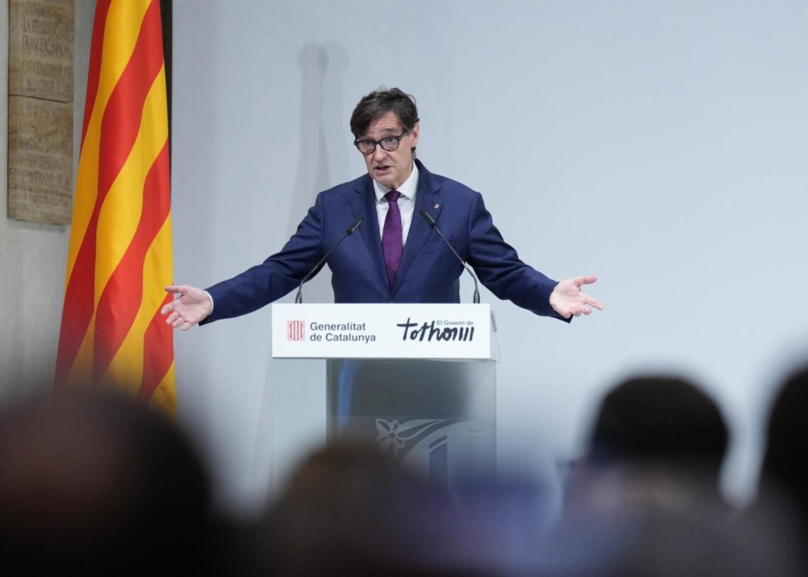 El presidente de la Generalitat, Salvador Illa, durante la presentación del 'Informe anual de l'economia catalana 2024', en el Palau de la Generalitat, a 7 de julio de 2025, en Barcelona, Catalunya (España)David Zorrakino - Europa Press