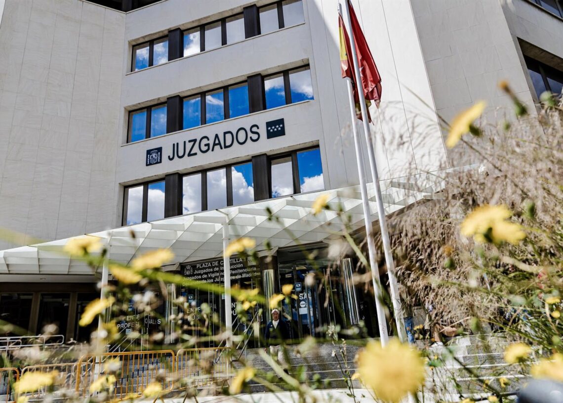 Archivo - Fachada de los juzgados de Plaza de Castilla, en Madrid (España).Carlos Luján - Europa Press - Archivo
