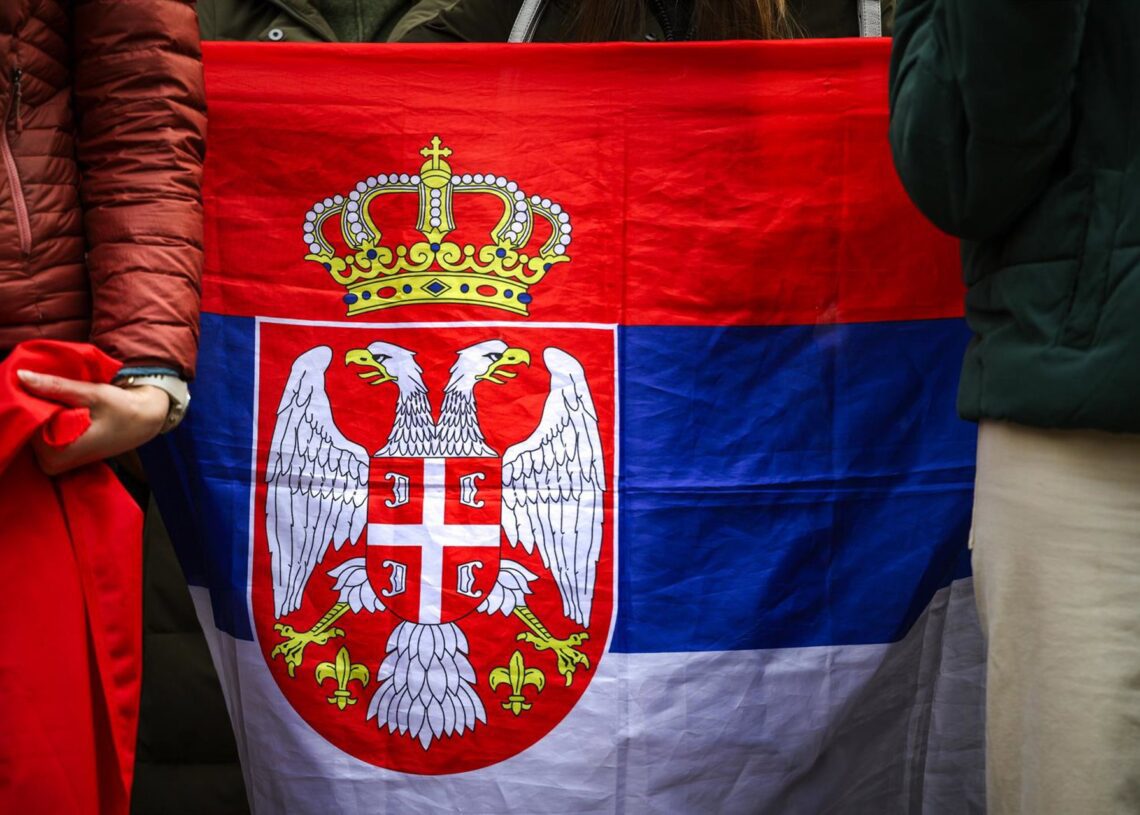 Archivo - Imagen de archivo de la bandera de Serbia.Europa Press/Contacto/Filip Radwanski - Archivo