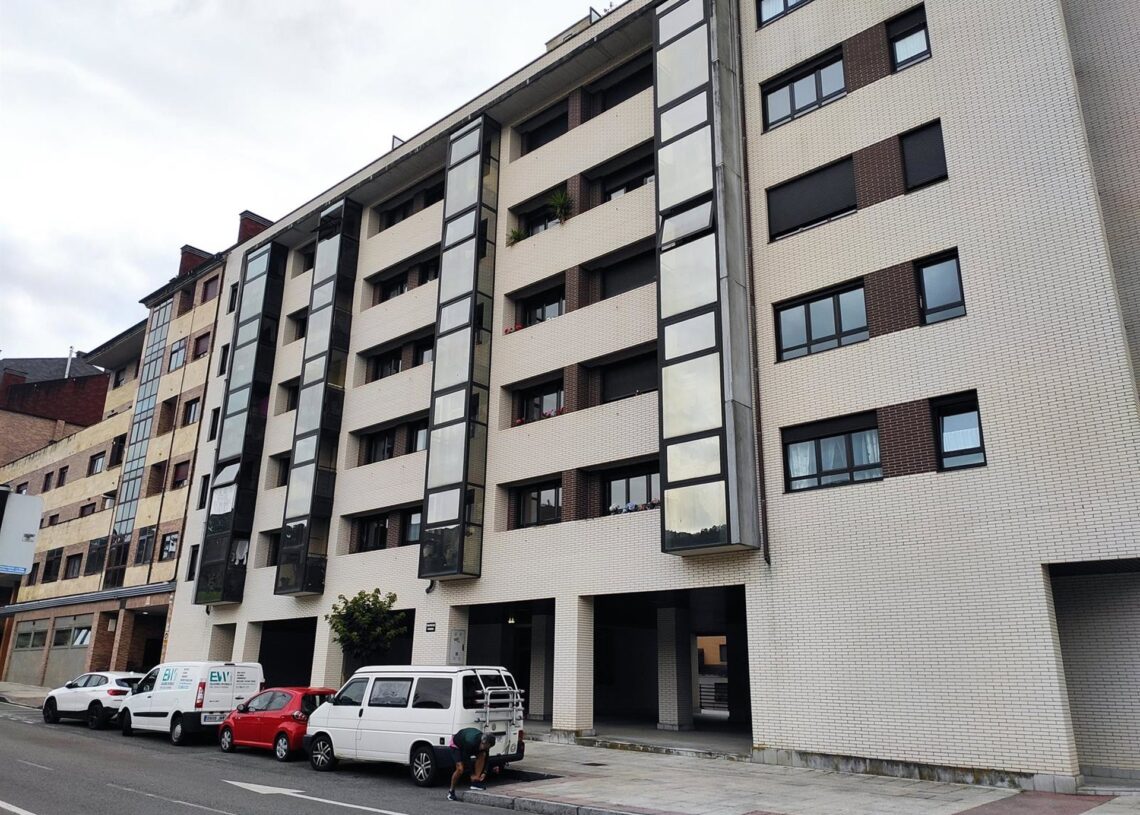 Archivo - Viviendas, pisos, recursos de compraventa y alquiler de viviendas en Oviedo.EUROPA PRESS - Archivo