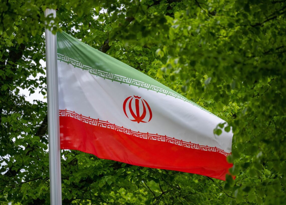 Archivo - Bandera de IránMonika Skolimowska/dpa - Archivo