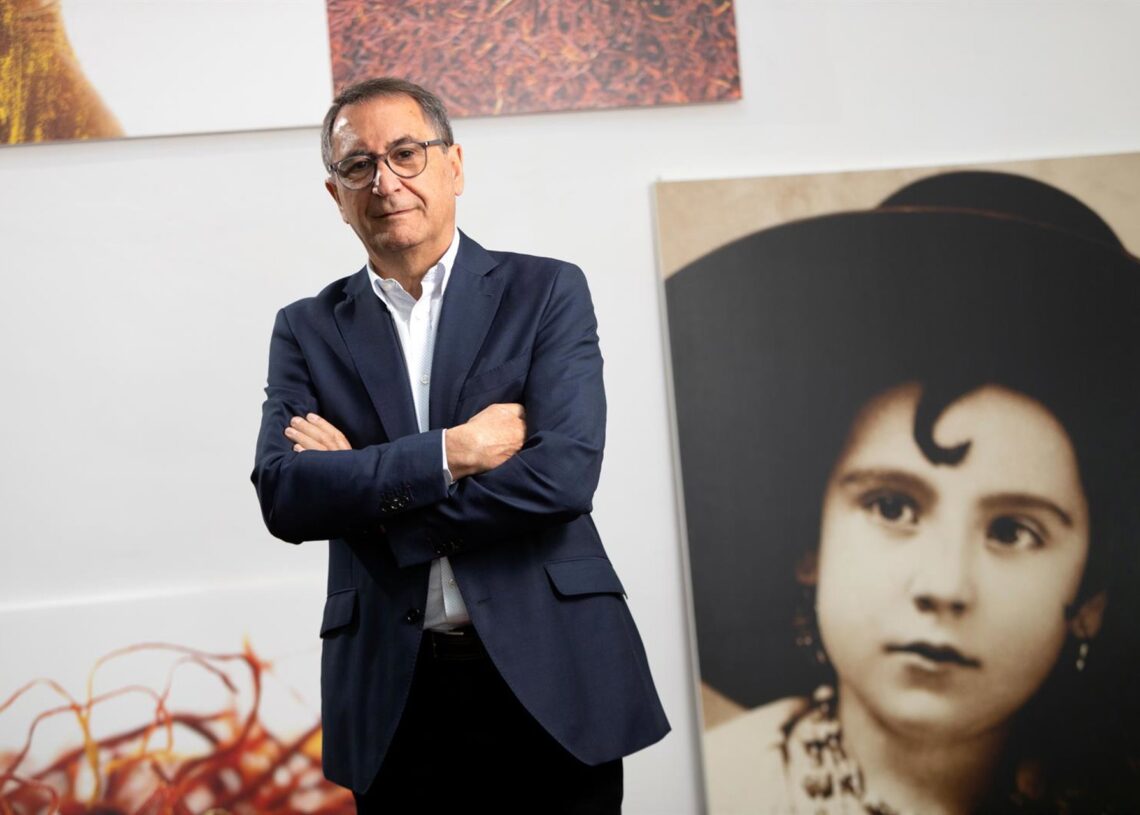 Jesús Navarro , presidente y CEOCARMENCITA